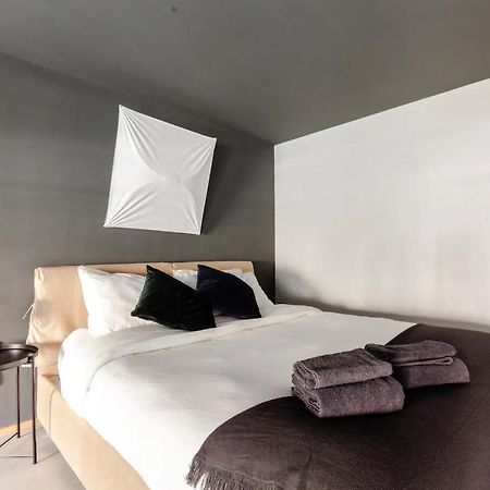 Design Spacious Loft In Navigli - Hosted By Sweetstay Milán Exterior foto