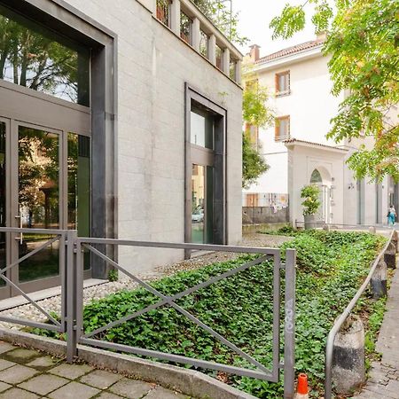 Design Spacious Loft In Navigli - Hosted By Sweetstay Milán Exterior foto