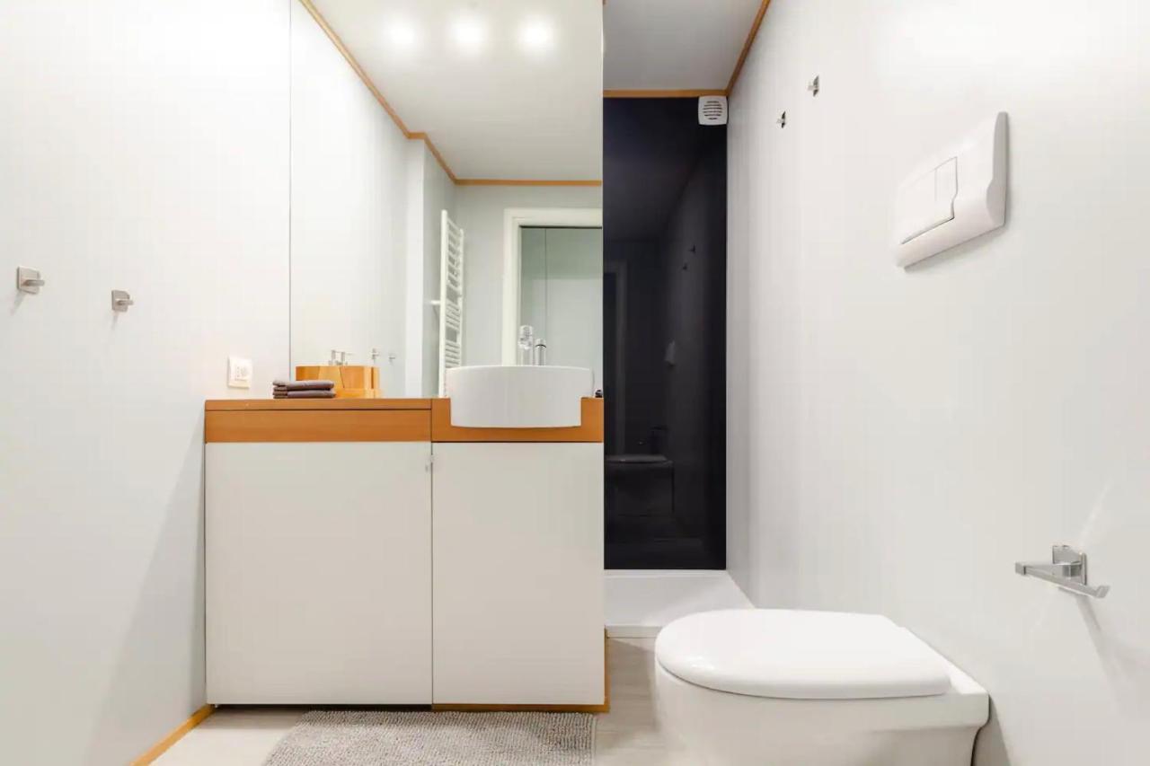 Design Spacious Loft In Navigli - Hosted By Sweetstay Milán Exterior foto